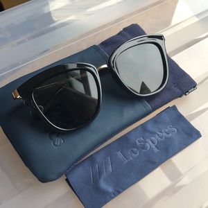 Caliente 53mm Cat Eye Sunglasses
LE SPECS